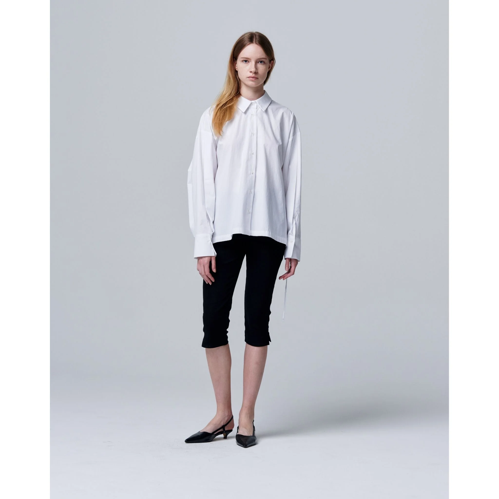 Origami Shirt with Back Pleat and Adjustable Hem - Image 9