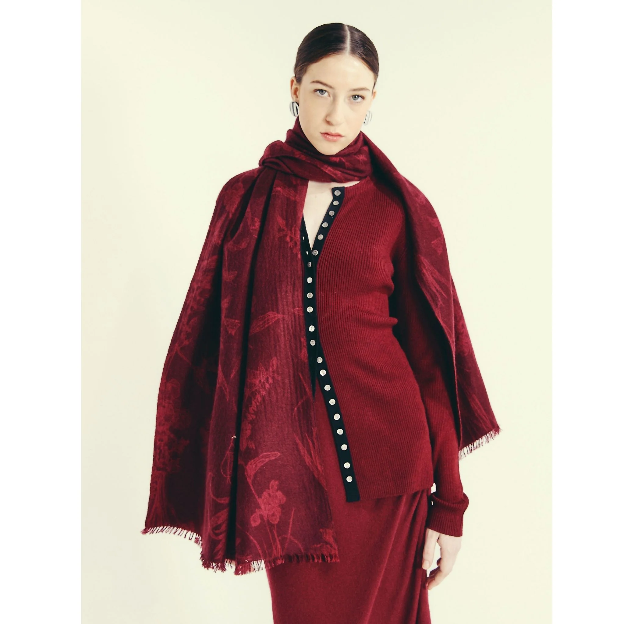 Modern Flower Printed Woven Cashmere Scarf - Image 2
