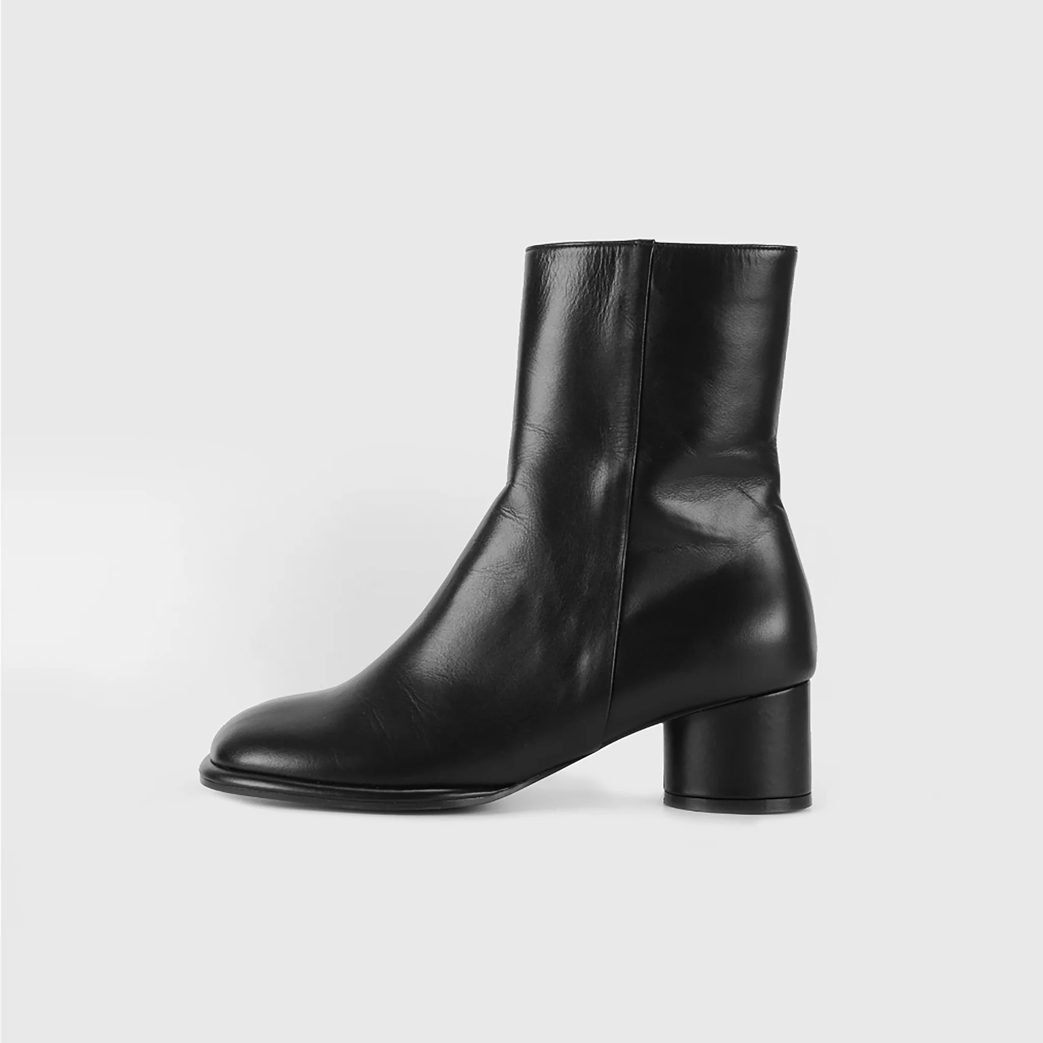 Black Convertible Mid-Calf Leather Boots with Cover - Image 8